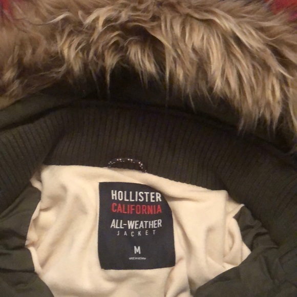 Hollister green bomber jacket size medium - Picture 2 of 4